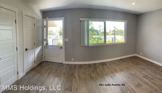 Building Photo - 601 Calle Puente