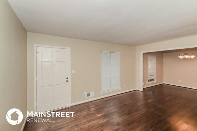 Foto del edificio - 1508 Brewster Cir