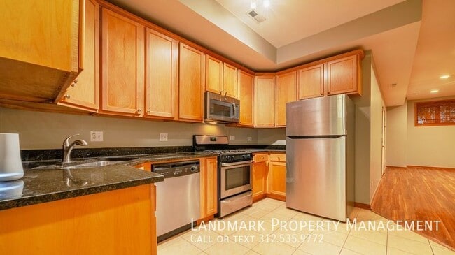 Foto del edificio - 4428 S Calumet Ave