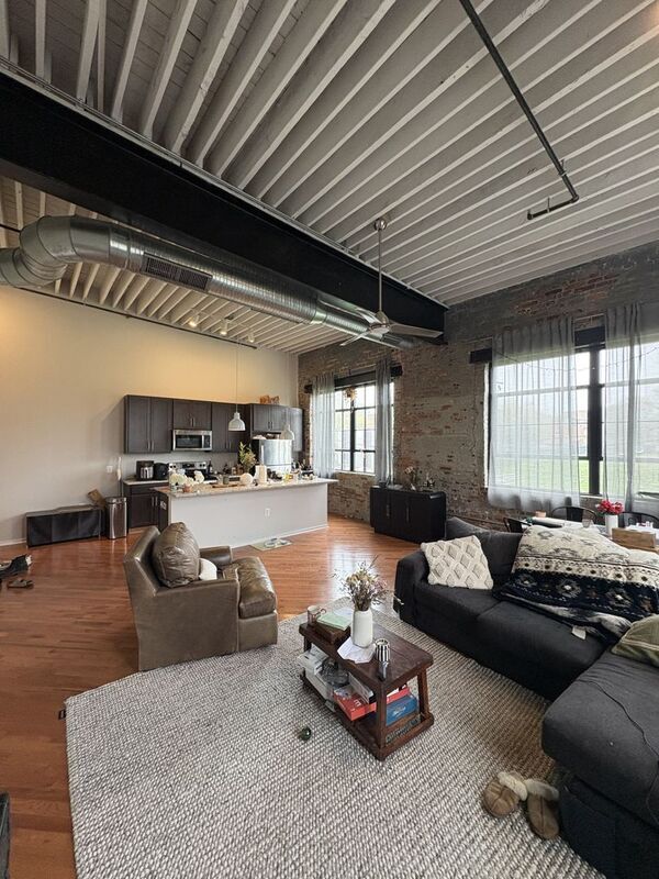 Foto del edificio - 1509 E Baltimore St