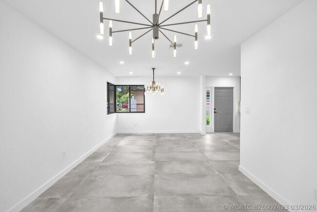 Foto del edificio - 2460-2466 SW 58th Manor