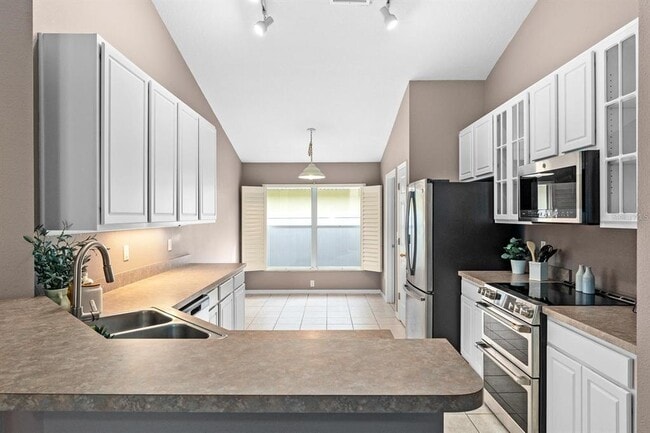 Building Photo - 2522 Clareside Dr