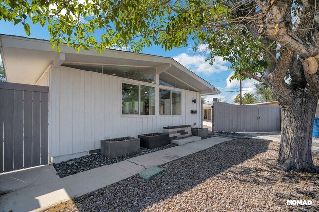 Building Photo - Charming 3BR House in Las Vegas