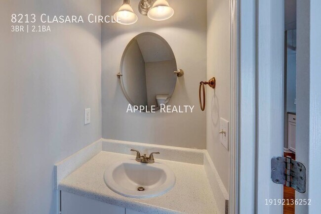 Foto del edificio - 8213 Clasara Cir