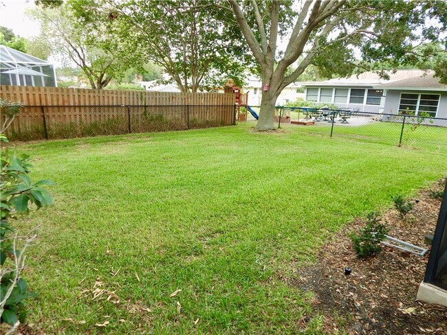 Foto del edificio - 2911 Mill Stream Ct
