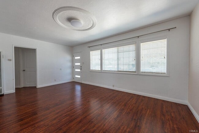 Foto del edificio - 4508 W 165th St