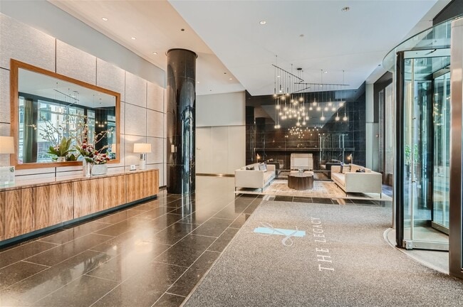 Building Photo - 60 E Monroe St