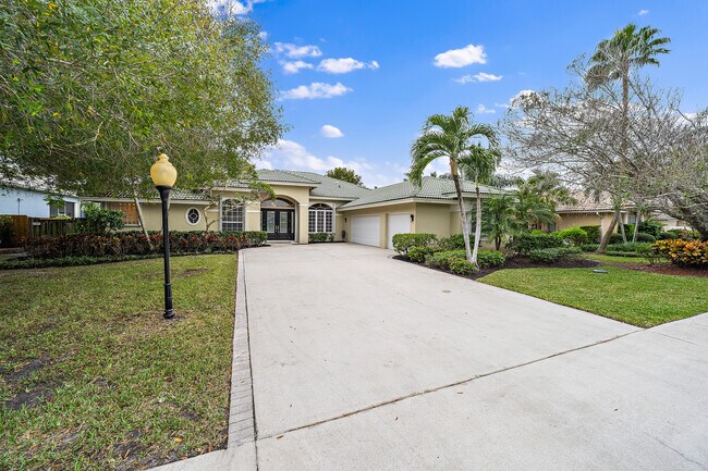 Building Photo - 19008 SE Loxahatchee River Rd