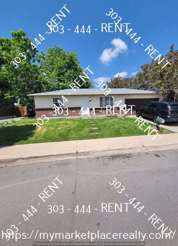 Foto principal - 3 Bedroom 2 Bath Home in Montbello..More p...