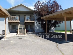 Building Photo - 1107 E Carolina Ave