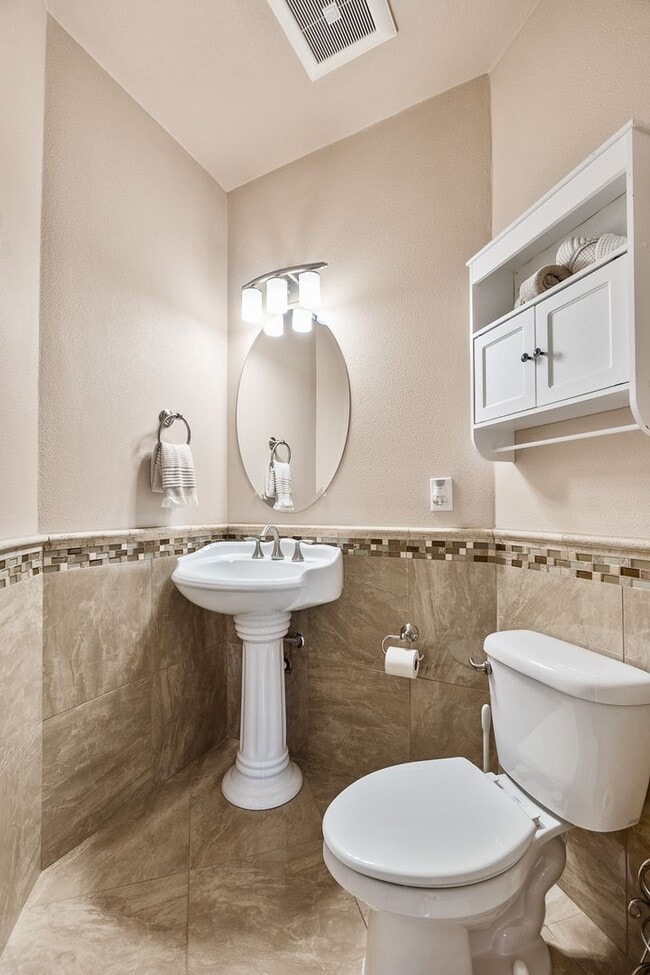 Building Photo - Millbrook Heights 4 Bedroom