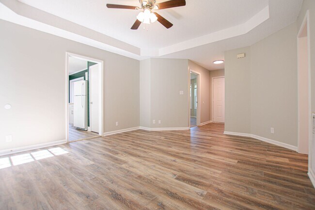 Foto del edificio - Updated Three Bedroom!