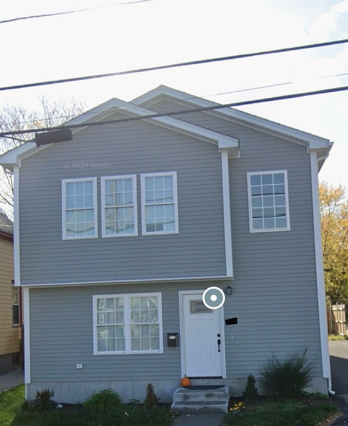 Primary Photo - 346 Admiral St