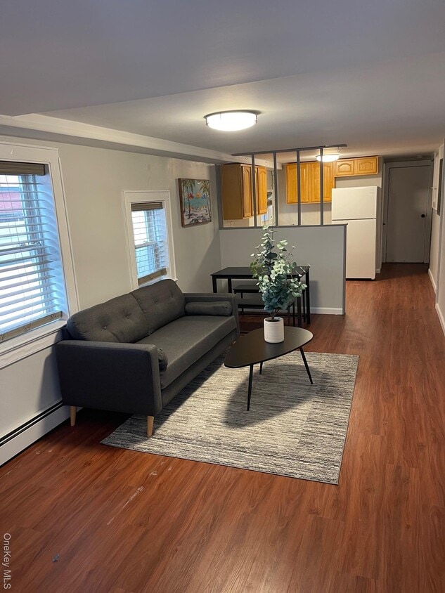 Building Photo - 32 Kentucky St