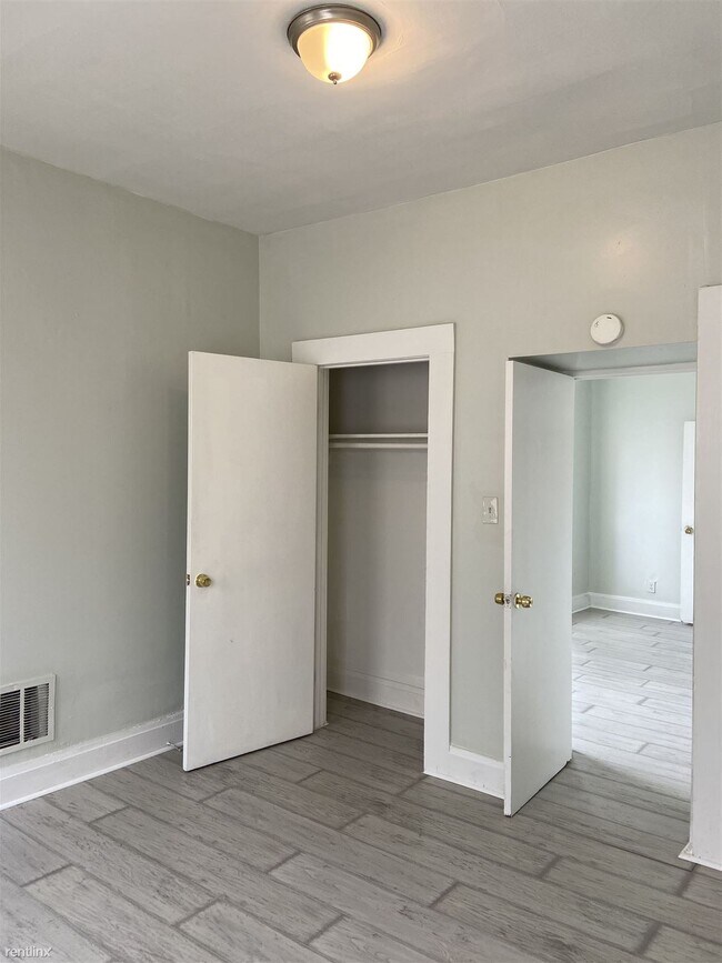 Foto del edificio - 3 br, 1 bath House - 725 N Curley St