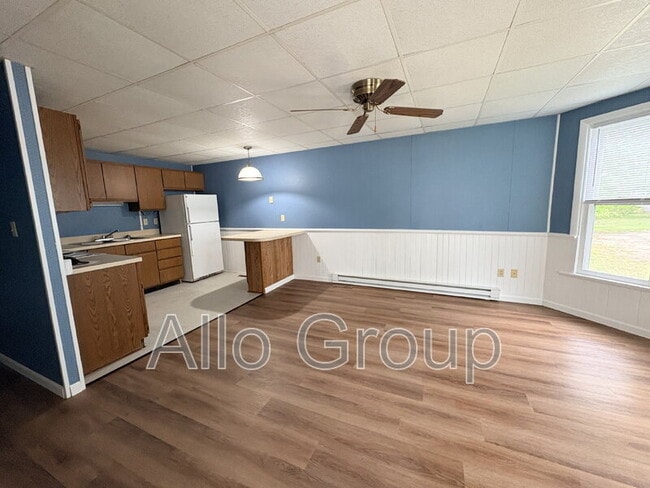 Building Photo - 608 West St