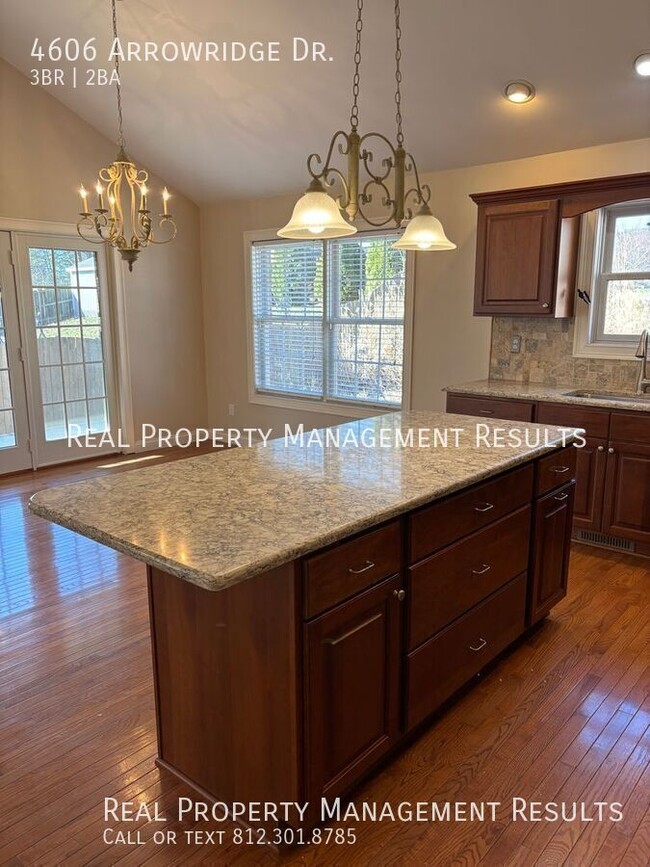 Foto del edificio - 4606 Arrowridge Dr