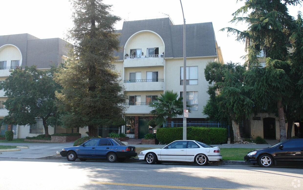 Building Photo - San Palma Apartments