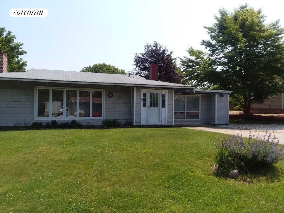 Primary Photo - 34 Beach Plum Rd