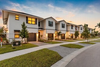 Building Photo - 13138 SW Vfalleta Wy