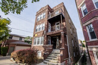 Building Photo - 1914 N Wood St