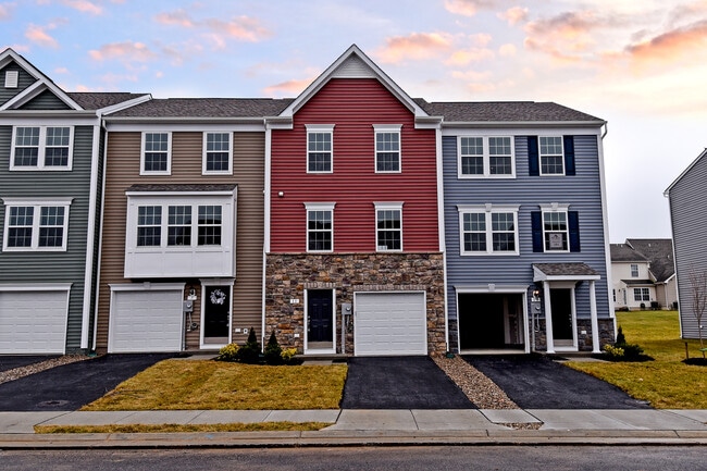 Building Photo - 11 Cecily Way