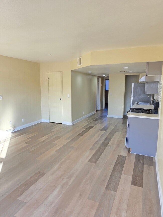 Foto del edificio - 3701 Thomas Ave