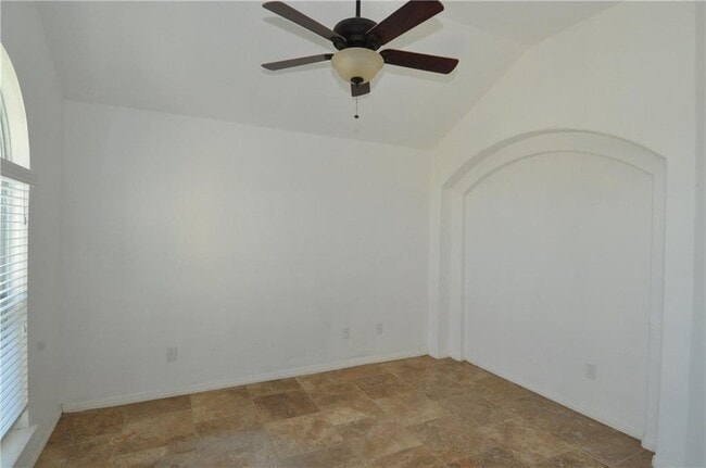 Building Photo - 1003 Blackman Ct