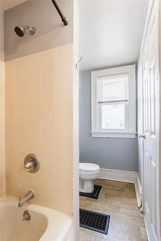 Primary Photo - Spacious 2-Bedroom Apartment on Fulton