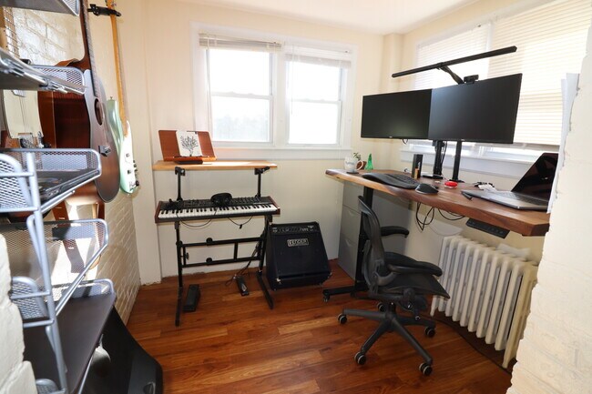 Foto del edificio - 1477 Beacon St