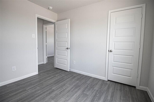 Building Photo - 1657 Rd 5723
