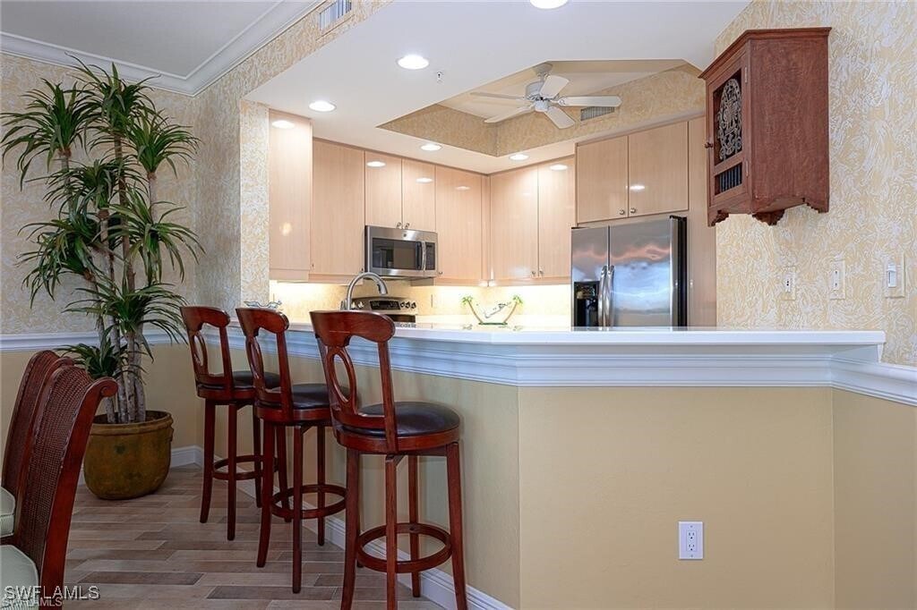 Foto del edificio - 430 Cove Tower Dr