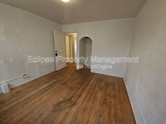Foto del edificio - 134 W 3rd St