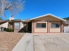 Building Photo - 2241 Seagull Dr