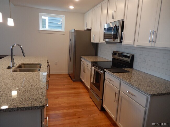 Foto del edificio - 1205 Bainbridge St