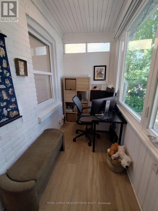 Photo du bâtiment - 25 Copeland Ave