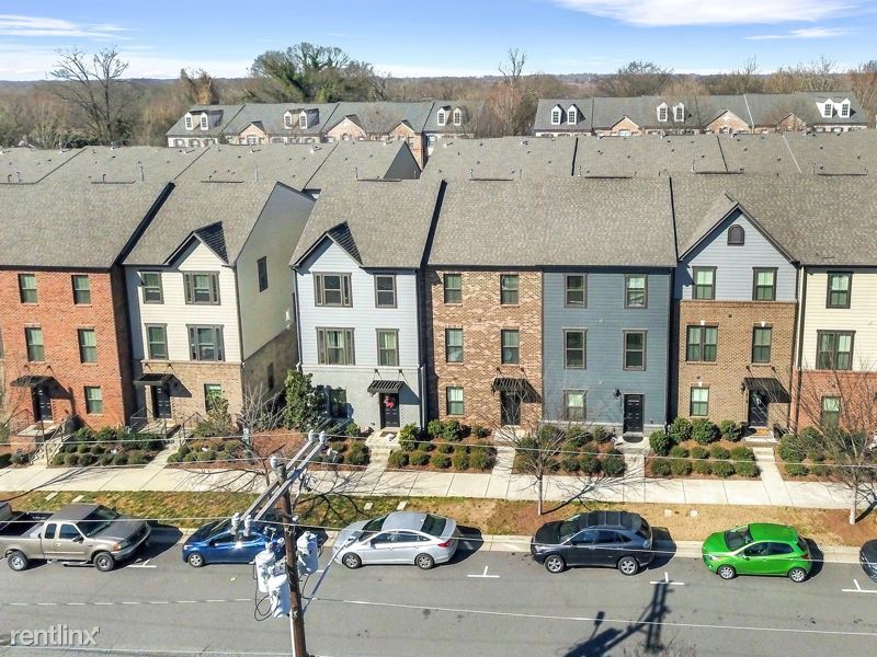 Primary Photo - 4 br, 3.5 bath Townhome - 1526 Kee Ct
