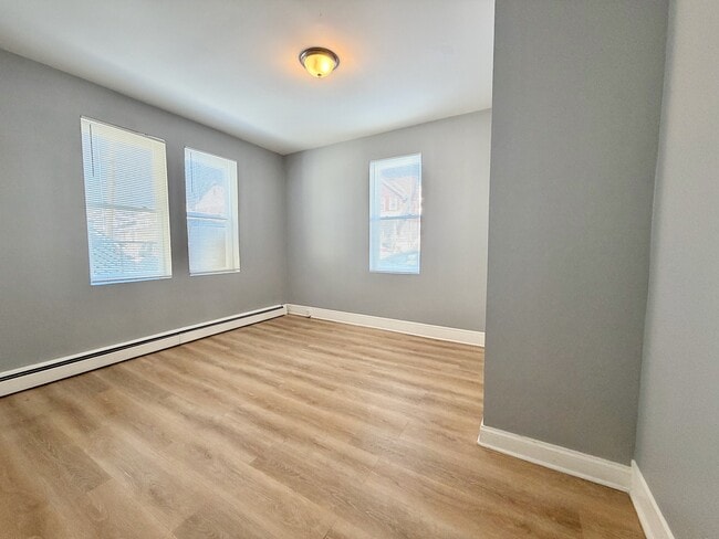 Foto del edificio - 160-164 Stuyvesant Ave
