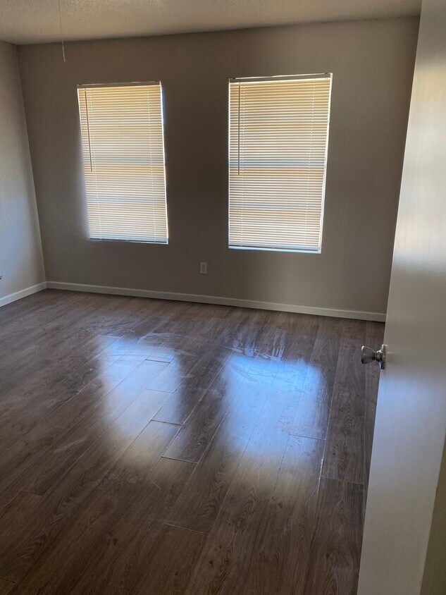 Bedroom 2 - 3618 Crestbrook Ct