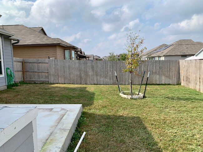 Foto del edificio - 6727 Hibiscus Falls