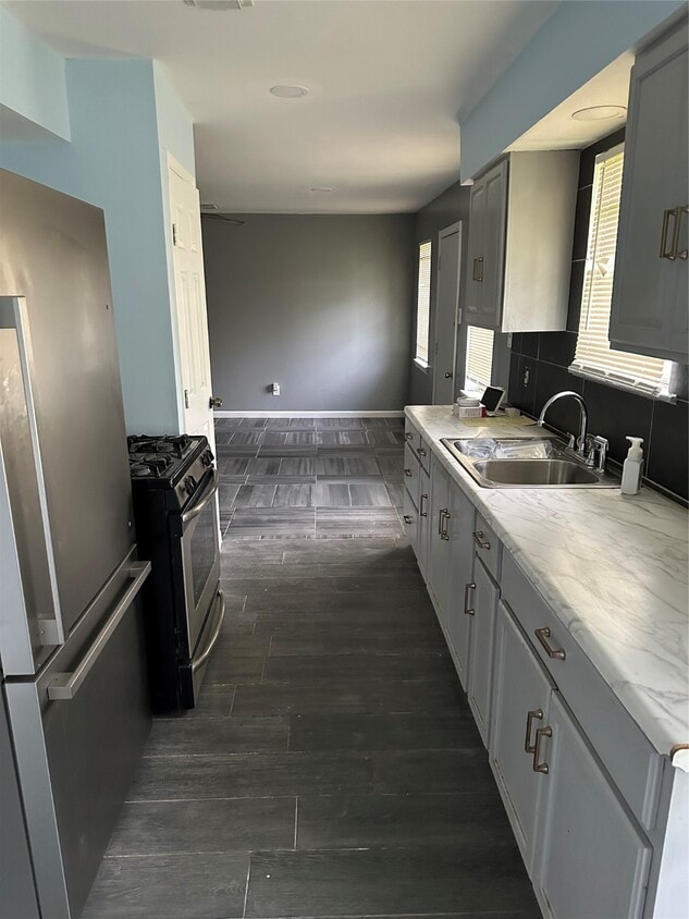 Primary Photo - 9942 Valley Mill Ct