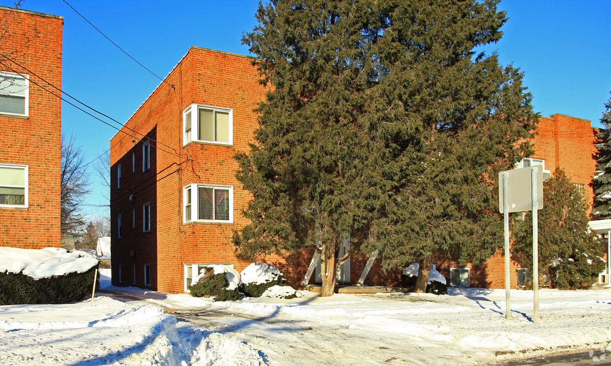 Building Photo - 5220 Lee Rd