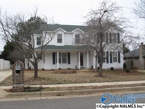 Building Photo - 108 Progress Ln