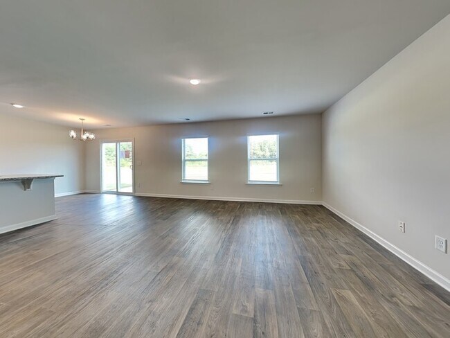 Foto del edificio - Honey Tree Neighborhood!