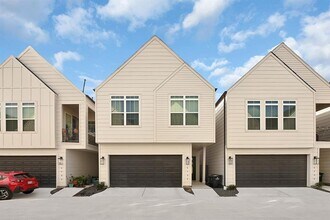 Building Photo - 5733 White Magnolia St.