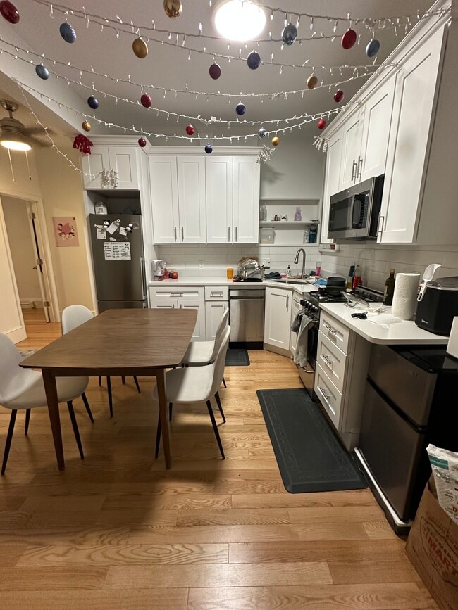 Photo - 55 Hemenway St Apartments