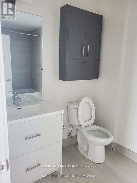 Photo du bâtiment - 188 Fairview Mall Dr