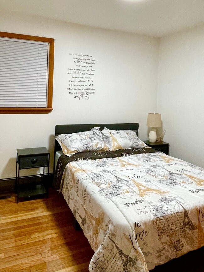 Foto del edificio - 410 3rd St