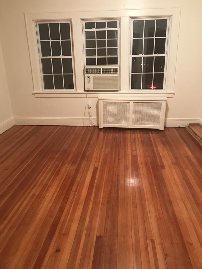 bedroom - 217 Forest St