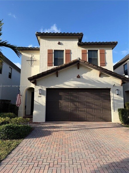 Foto principal - 3483 W 97th St